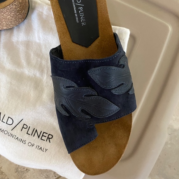 Donald Pliner Cork Sandals - Picture 2 of 4